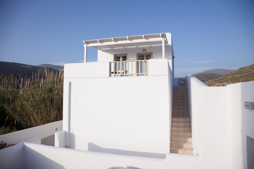 Muses Apartment Aegiali Exterior photo
